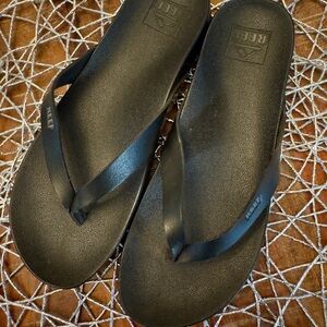 Reef Classic Black Sandals